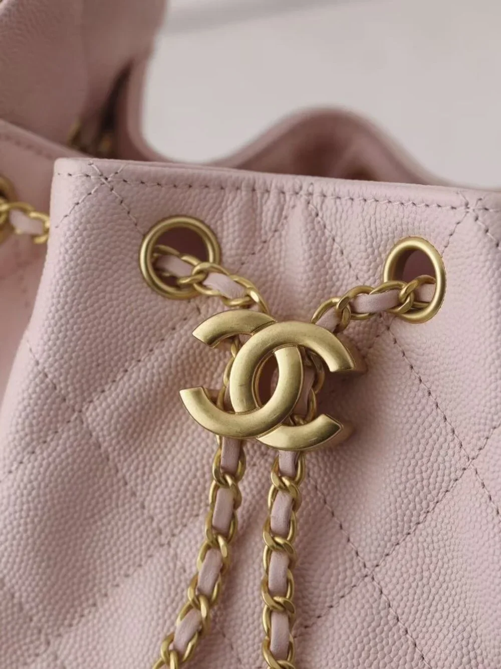 Classic CHANEL Bag: A Stylish and Versatile Choice for Elegance